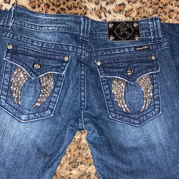 Miss Me rhinestone angel wings jeans size 30 - Picture 2 of 2